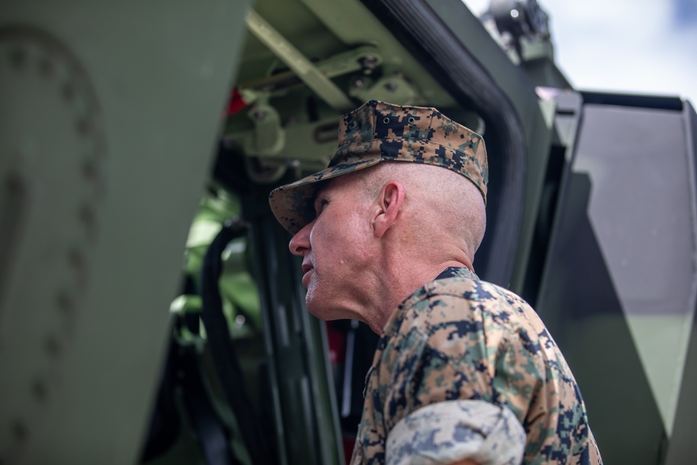 39th CMC and 20th SMMC visit the Marines and Sailors of Camp Schwab