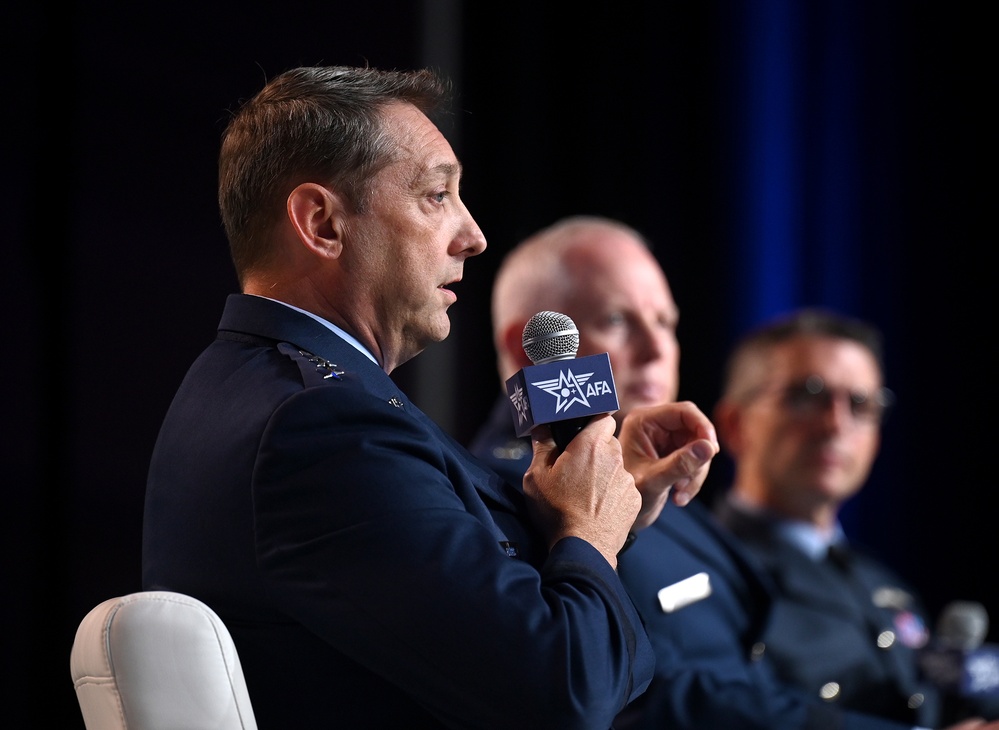 Generals Take Part in Panel