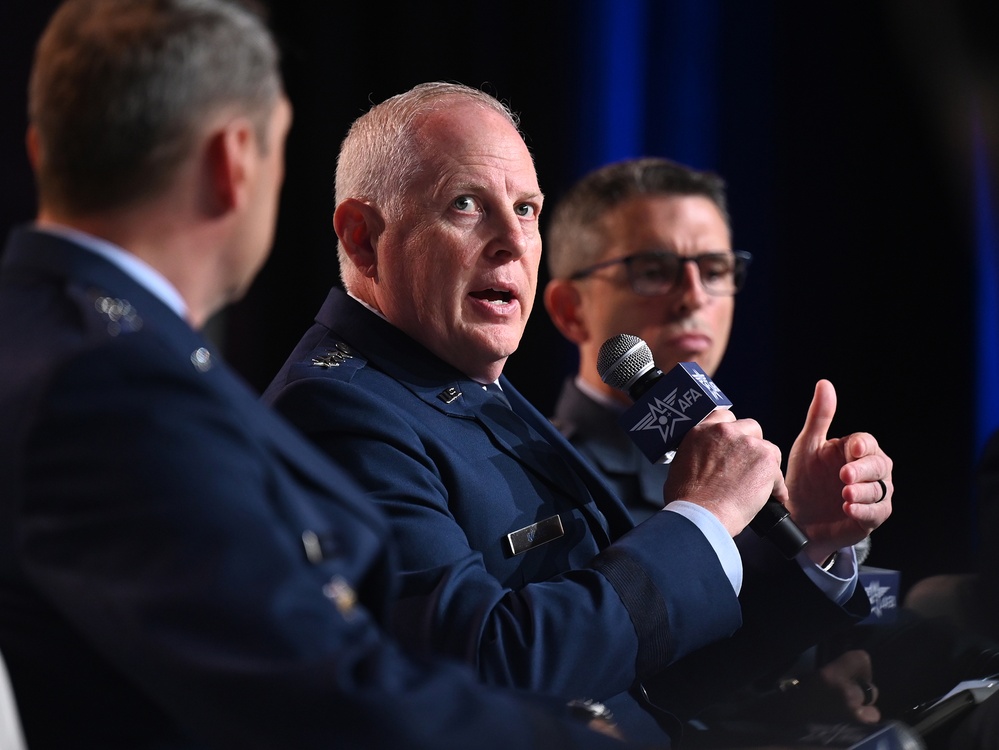 Generals Take Part in Panel