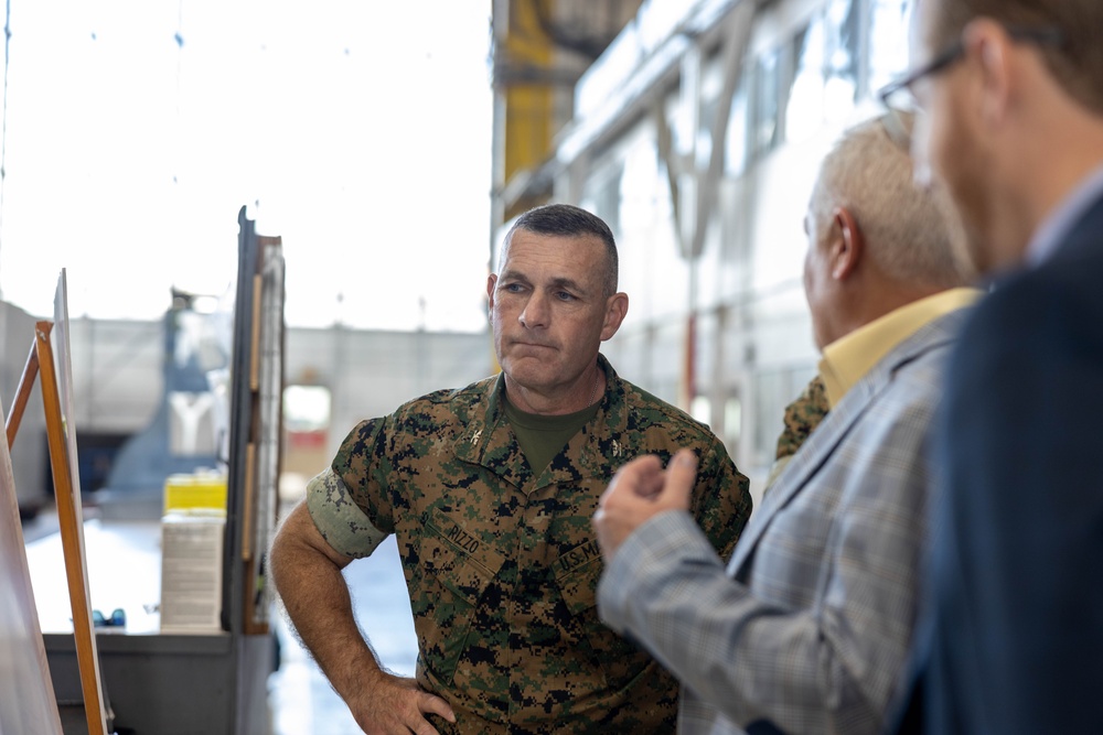 MCIEAST Commander Tours MCAS Cherry Point