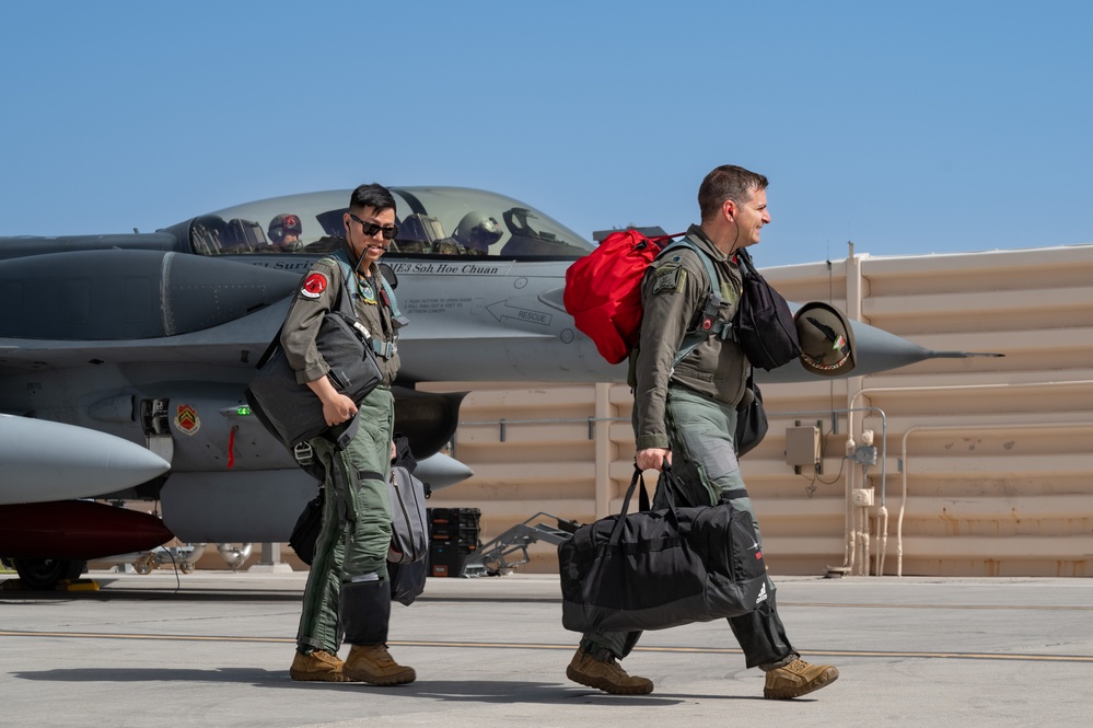 Republic of Singapore Air Force arrives at Nellis for Green Flag