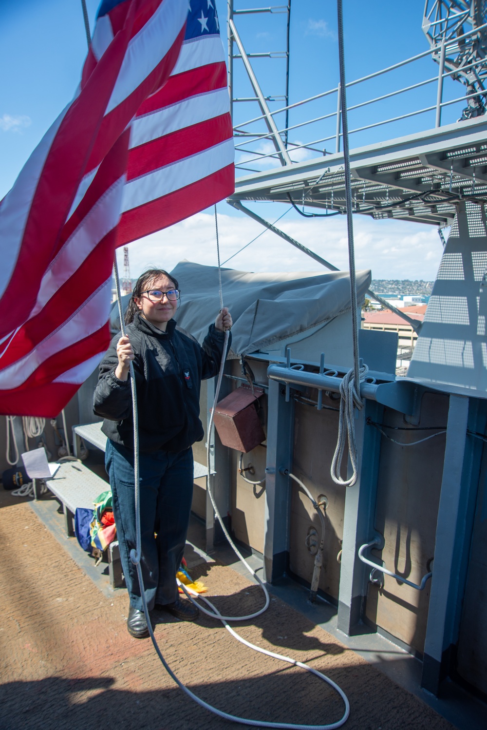 Nimitz Sailor Shifts Colors