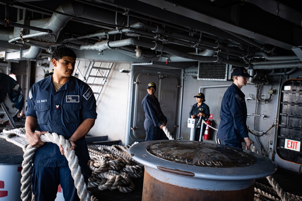 Nimitz Sailors Heave Line