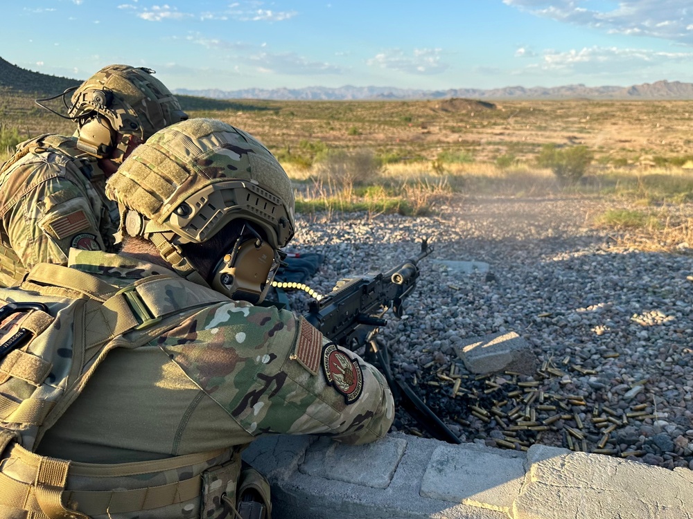 943d Security Forces Squadron participated in an Air Force Qualification Course for the M240B machine gun