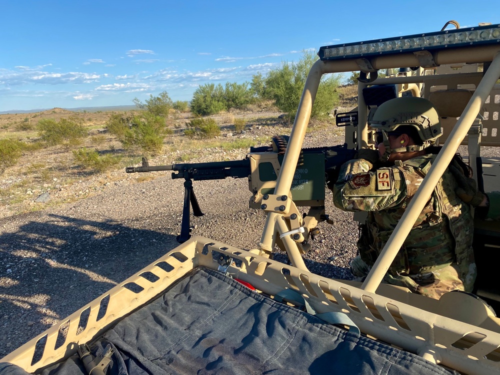 943d Security Forces Squadron participated in an Air Force Qualification Course for the M240B machine gun