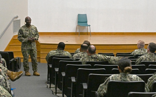 Fleet Master Chief Don Davis visits Naval Station Everett