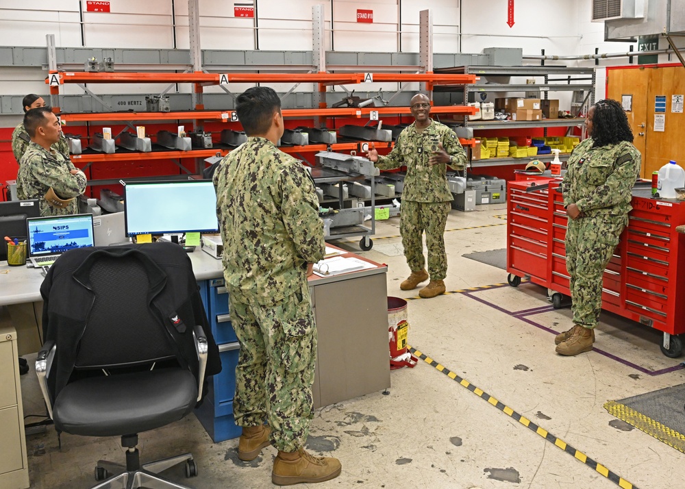 Fleet Master Chief Don Davis visits Naval Air Station Whidbey Island