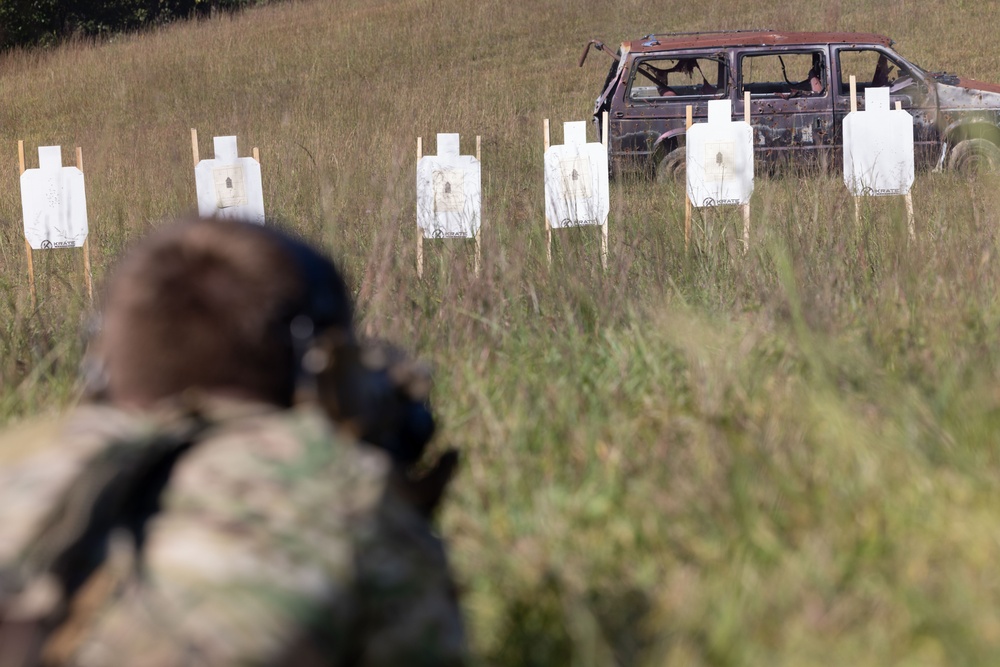 MCAS Cherry Point EOD Conducts Joint Training with 123d EOD