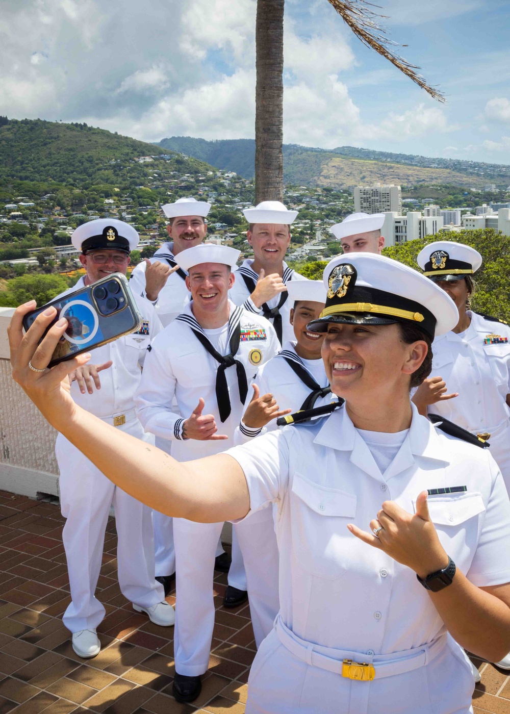 Sailors Honor Rear Admiral Gordon Pai’ea Chung-Hoon