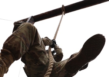 U.S. Soldier Climbs Rope in Best Medic Competition