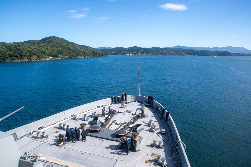 USS San Diego arrives in Sasebo, Japan