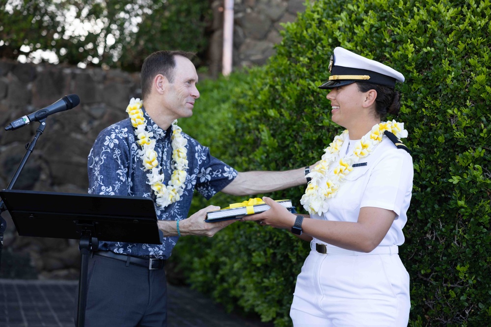 USS Chung-Hoon Sailors conduct Namesake visit to Punahou School