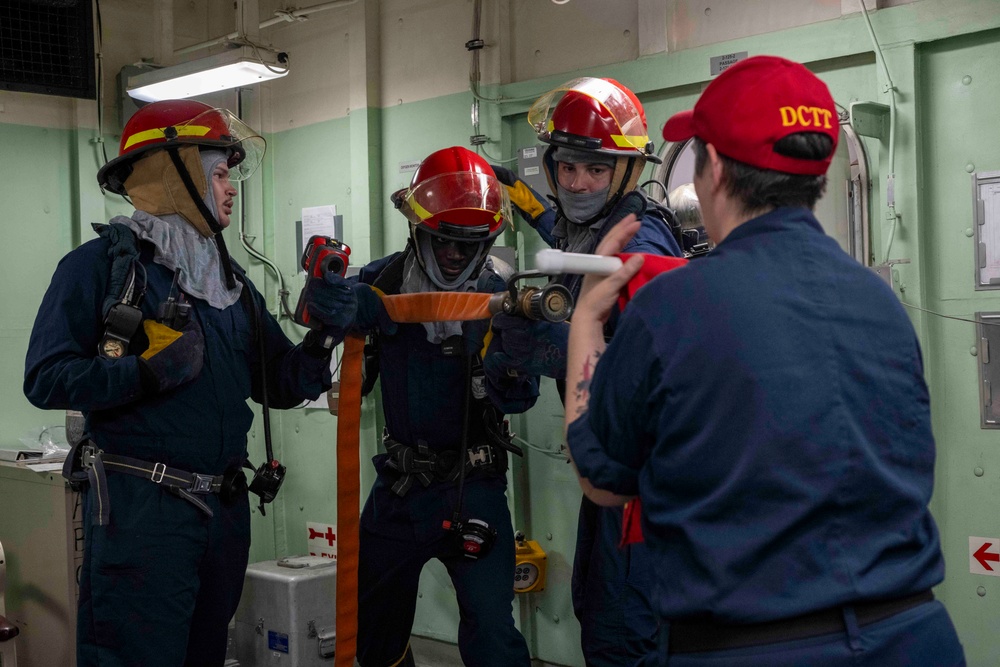 USS America (LHA 6) Conducts Damage Control Training