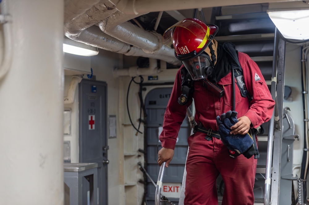 USS Blue Ridge Conducts Fire Fighting Drill