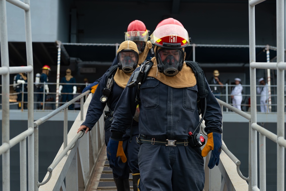 USS Blue Ridge Conducts Fire Fighting Drill