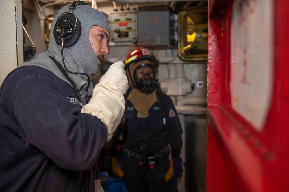 Blue Ridge Sailors Participate In Firefighting Drill