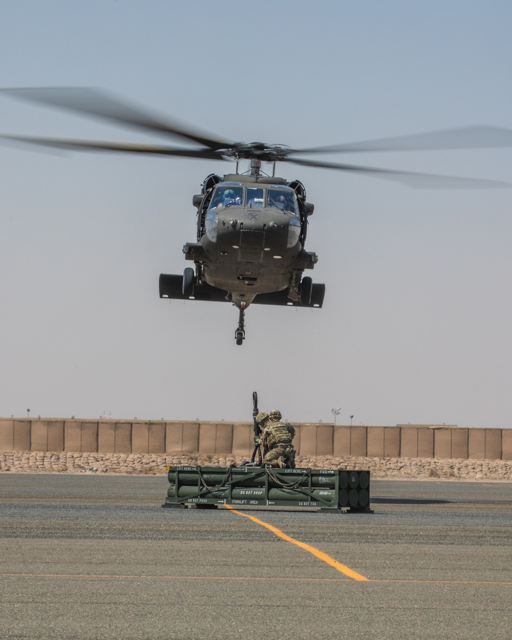 U.S. Soldiers conduct sling load operations to build readiness