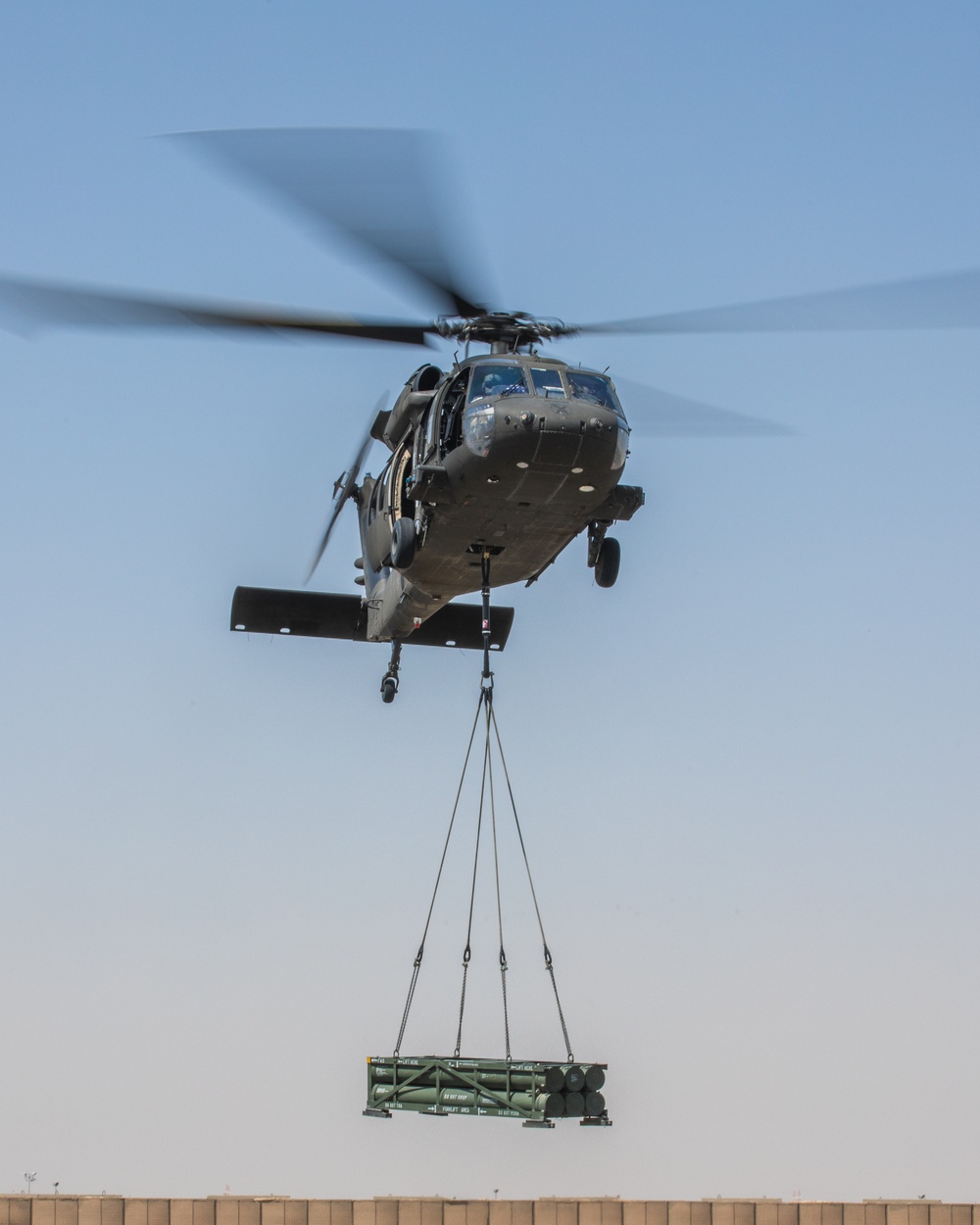 U.S. Soldiers conduct sling load operations to build readiness