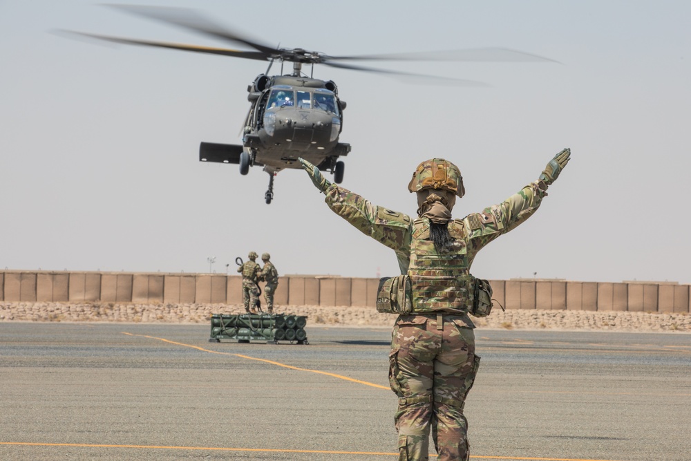 U.S. Soldiers conduct sling load operations to build readiness