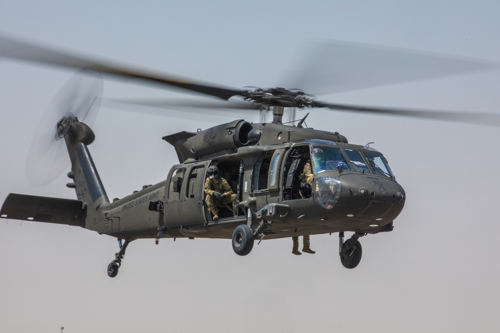 U.S. Soldiers conduct sling load operations to build readiness