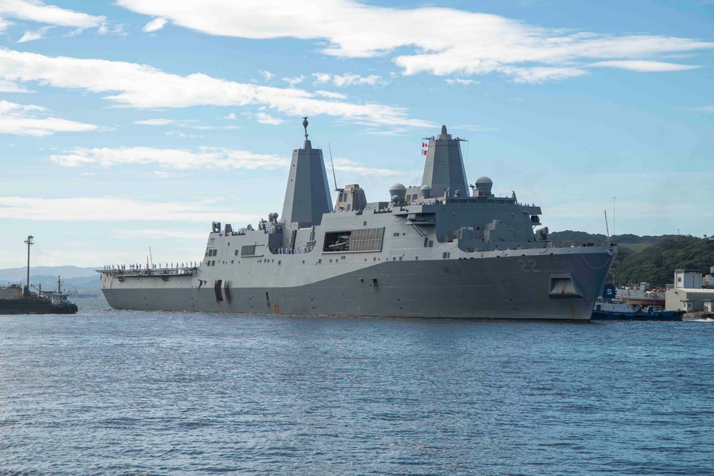 USS San Diego (LPD 22) Arrives in Sasebo, Japan