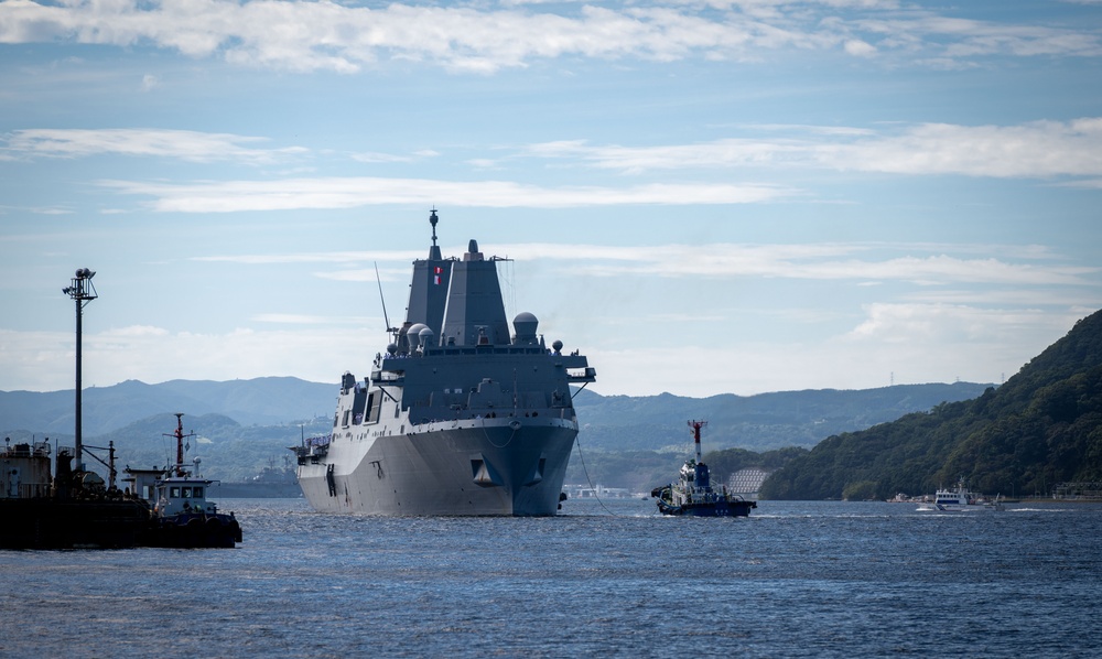 USS San Diego (LPD 22) Arrives in Sasebo, Japan