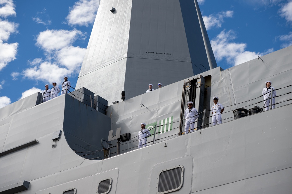 USS San Diego (LPD 22) Arrives in Sasebo, Japan