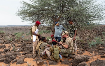 SERE Specialist leads land navigation training to strengthen Djiboutian crisis response forces