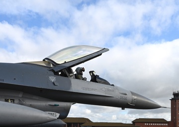 Triple Nickel, Buzzards F-16s ready at RAF Mildenhall for Cobra Warrior