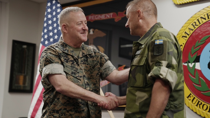 U.S. Marines, Swedish Navy talk deeper collaboration