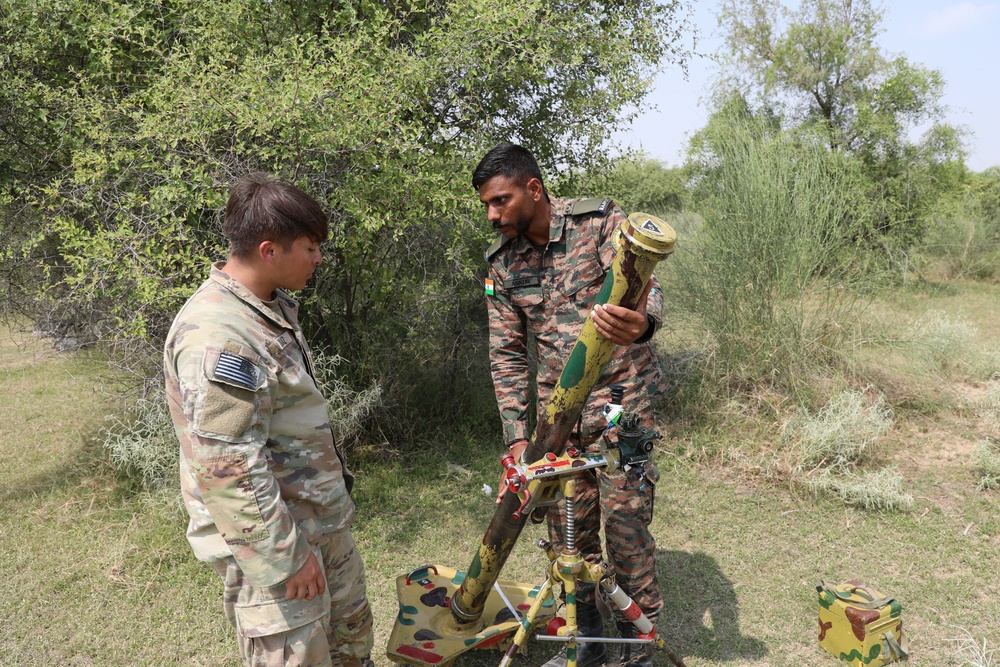 U.S. and Indian Army demonstrate artillery at YA 2024