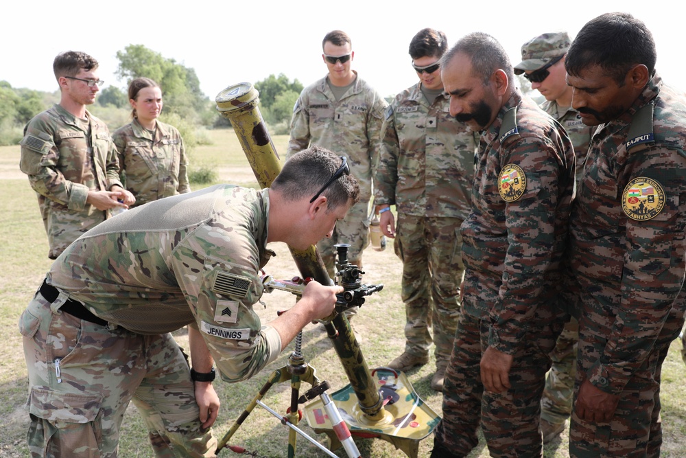 U.S. and Indian Army demonstrate artillery at YA 2024