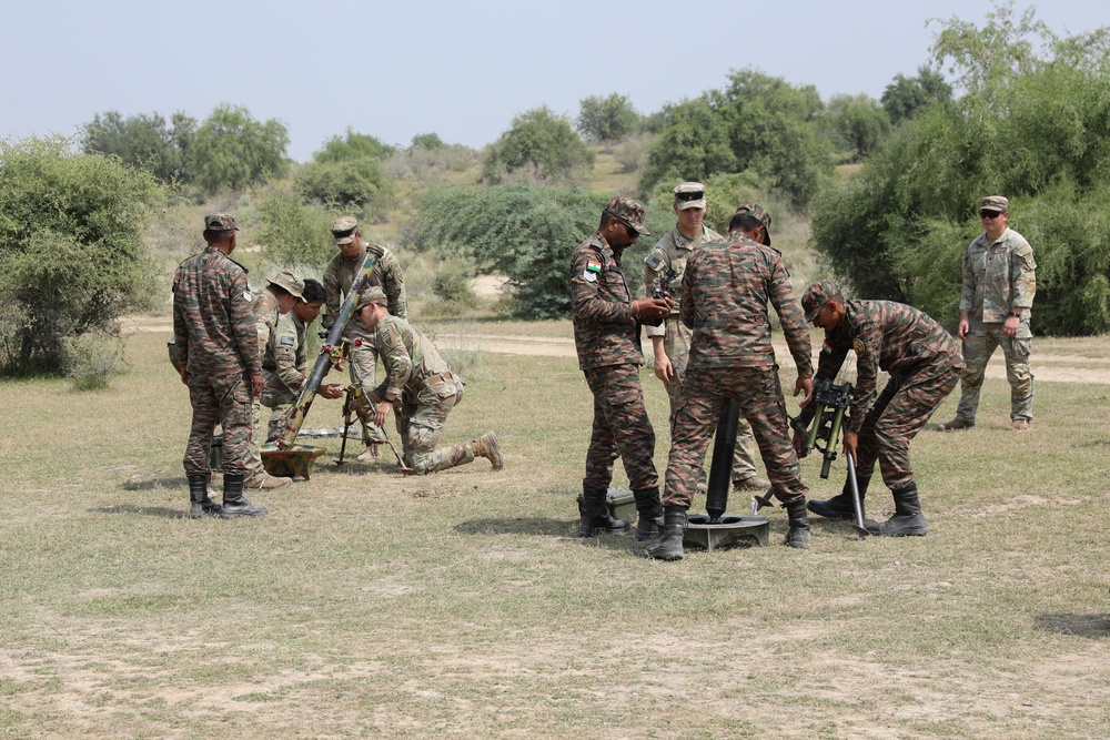 U.S. and Indian Army demonstrate artillery at YA 2024