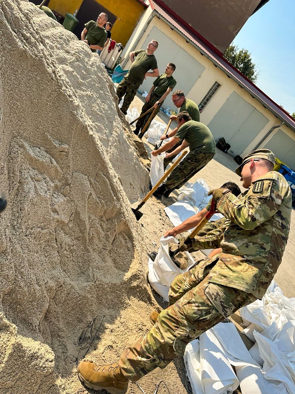 1st Cavalry Division Troopers assist flood mitigation efforts in Poland