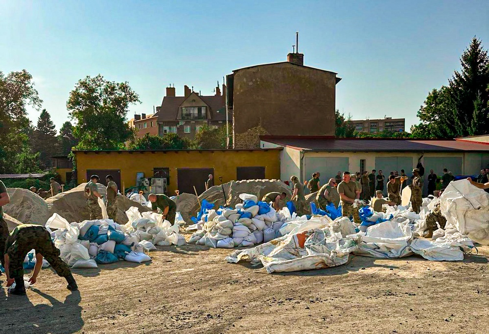 1st Cavalry Division Troopers assist flood mitigation efforts in Poland