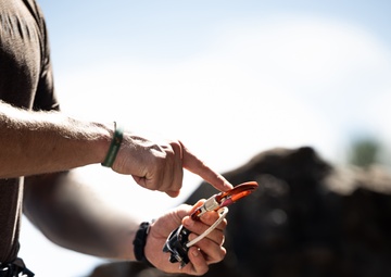 US Green Berets Perform Alpine/Mountaineer Ascension Refresher Training