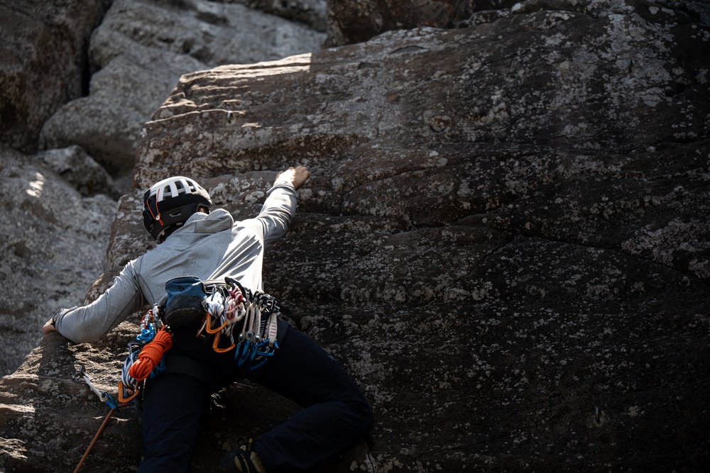 US Green Berets Perform Alpine/Mountaineer Ascension Refresher Training