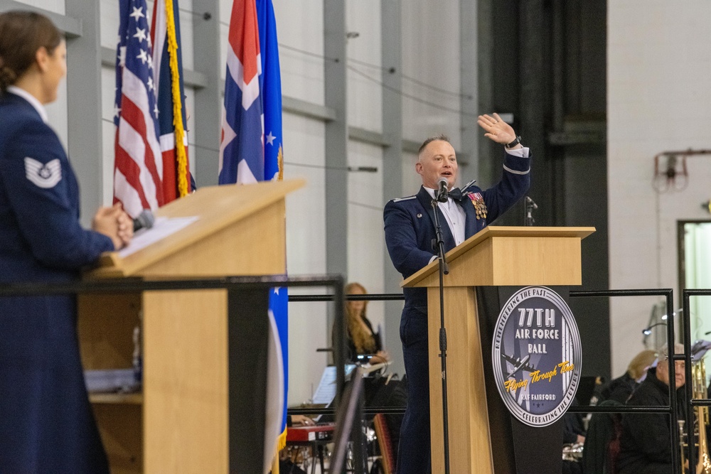 Pathfinders celebrate U.S. Air Force's 77th birthday with Air Force ball