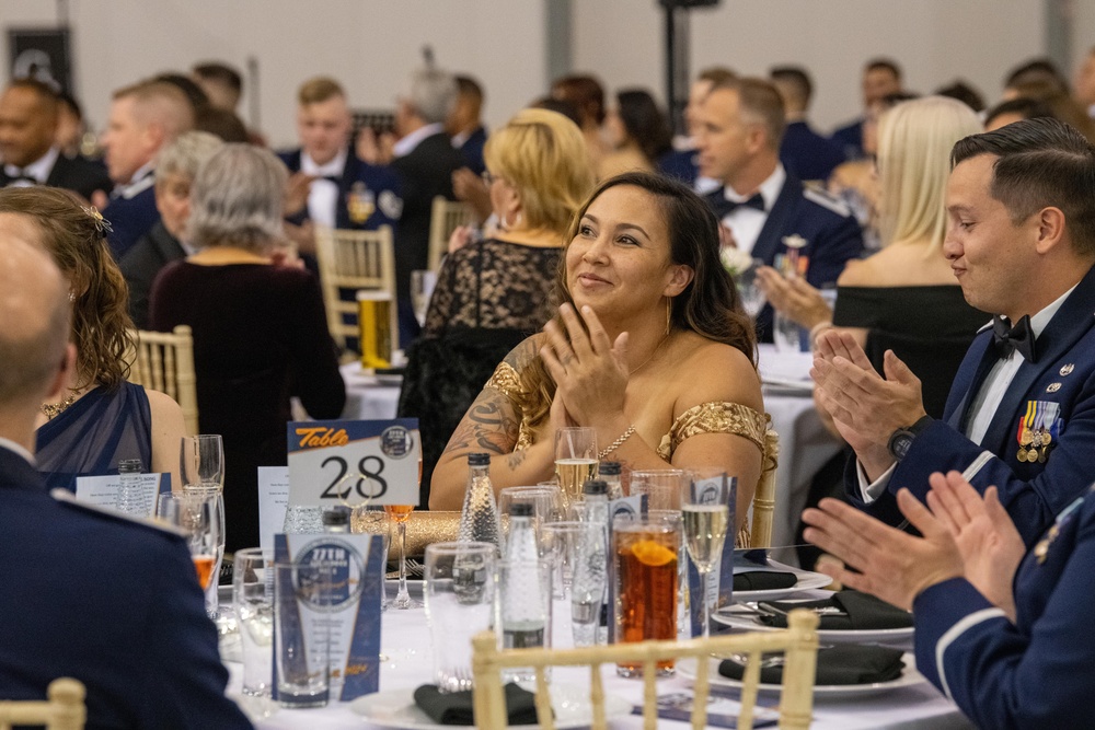 Pathfinders celebrate U.S. Air Force's 77th birthday with Air Force ball