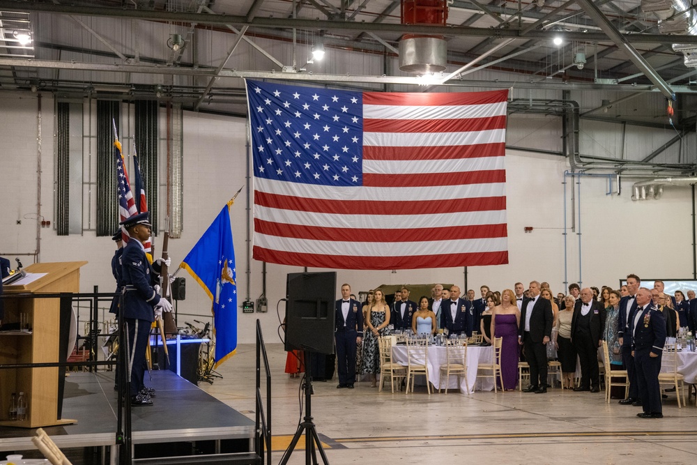 Pathfinders celebrate U.S. Air Force's 77th birthday with Air Force ball