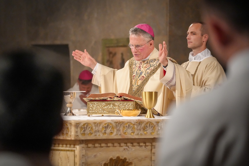 Navy Chief of Chaplains and Chaplain of the Marine Corps attend Father Capodanno Memorial Mass