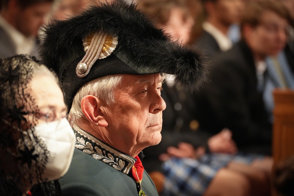 Navy Chief of Chaplains and Chaplain of the Marine Corps attend Father Capodanno Memorial Mass