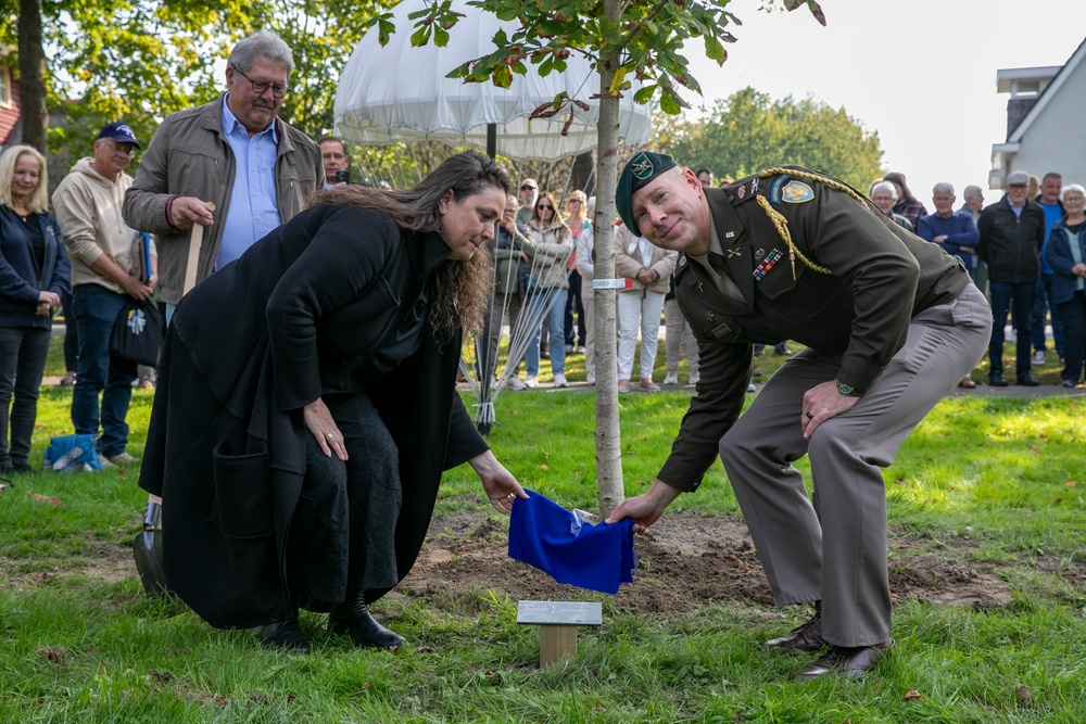 1st Cavalry Division Band honors fallen veterans of Market Garden 80 in Sint-Oedenrode