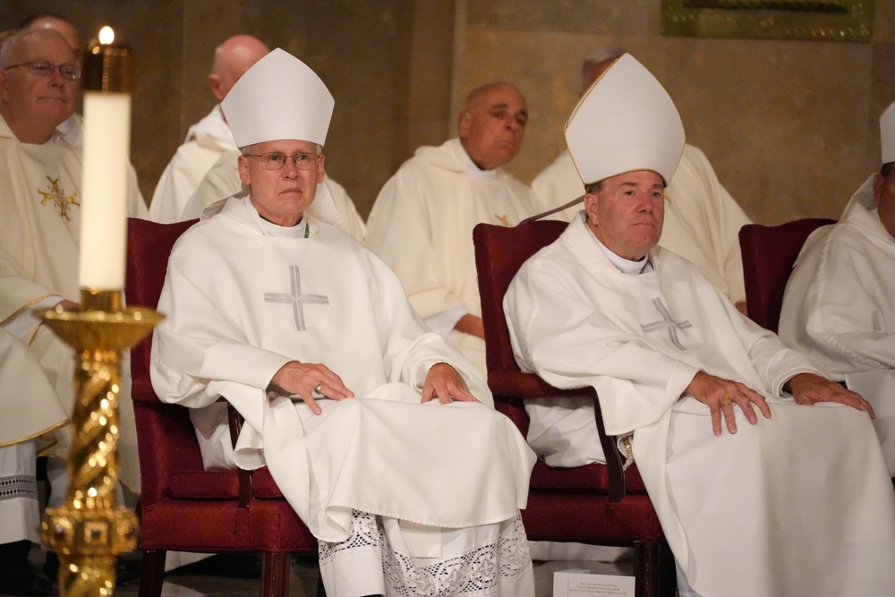 Navy Chief of Chaplains and Chaplain of the Marine Corps attend Father Capodanno Memorial Mass