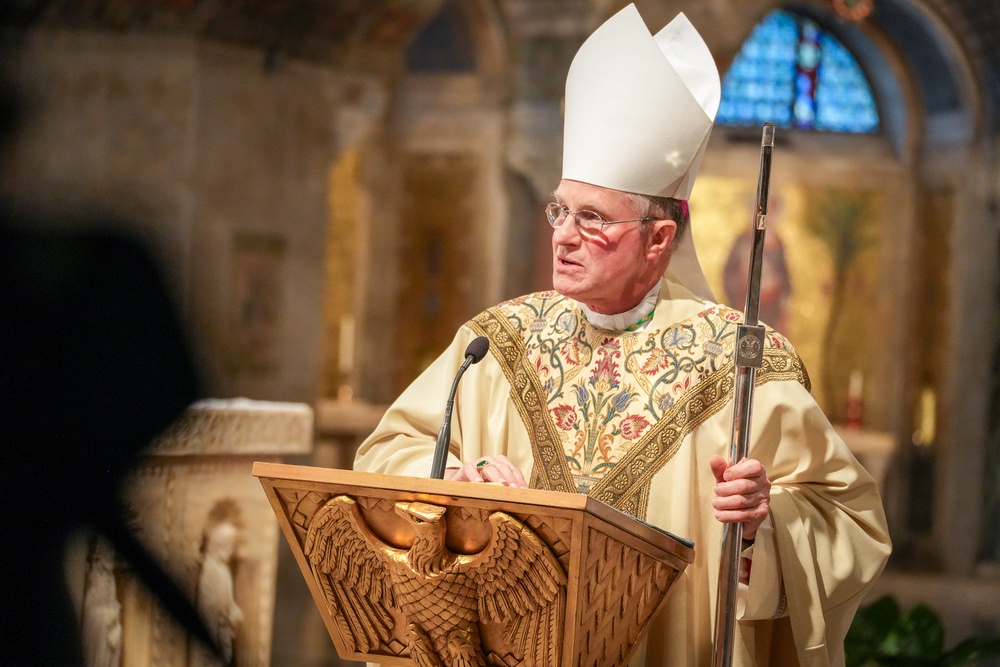 Navy Chief of Chaplains and Chaplain of the Marine Corps attend Father Capodanno Memorial Mass