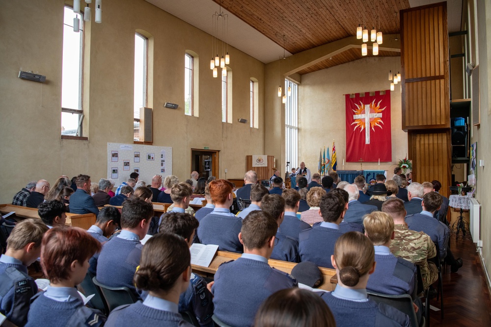 Pathfinders support Battle of Britain remembrance ceremony