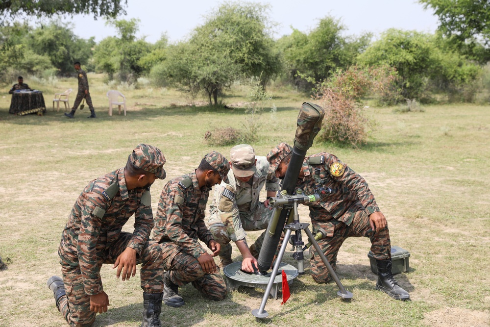 DVIDS - Images - U.S. and Indian Soldiers compete in dry-fire mortar ...