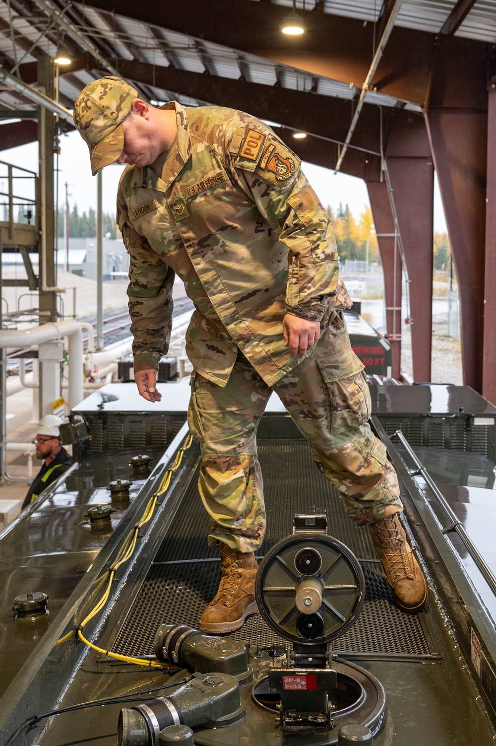 Fueling the Fight: Eielson POL completes capabilities test at North Pole DFSP