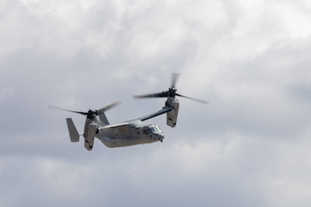 VMM-163 and VMGR-352 launch for deployment for training