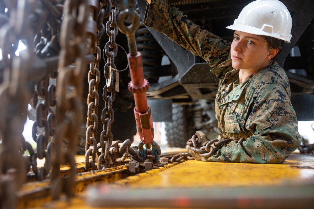 Combat Logistics Battalion 26 Conducts Railhead Operations Group Training Course